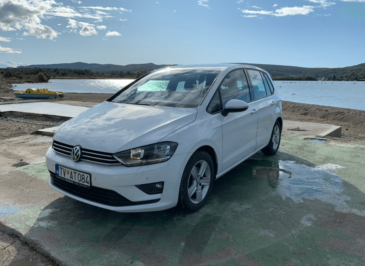 VW Sportsvan or similar