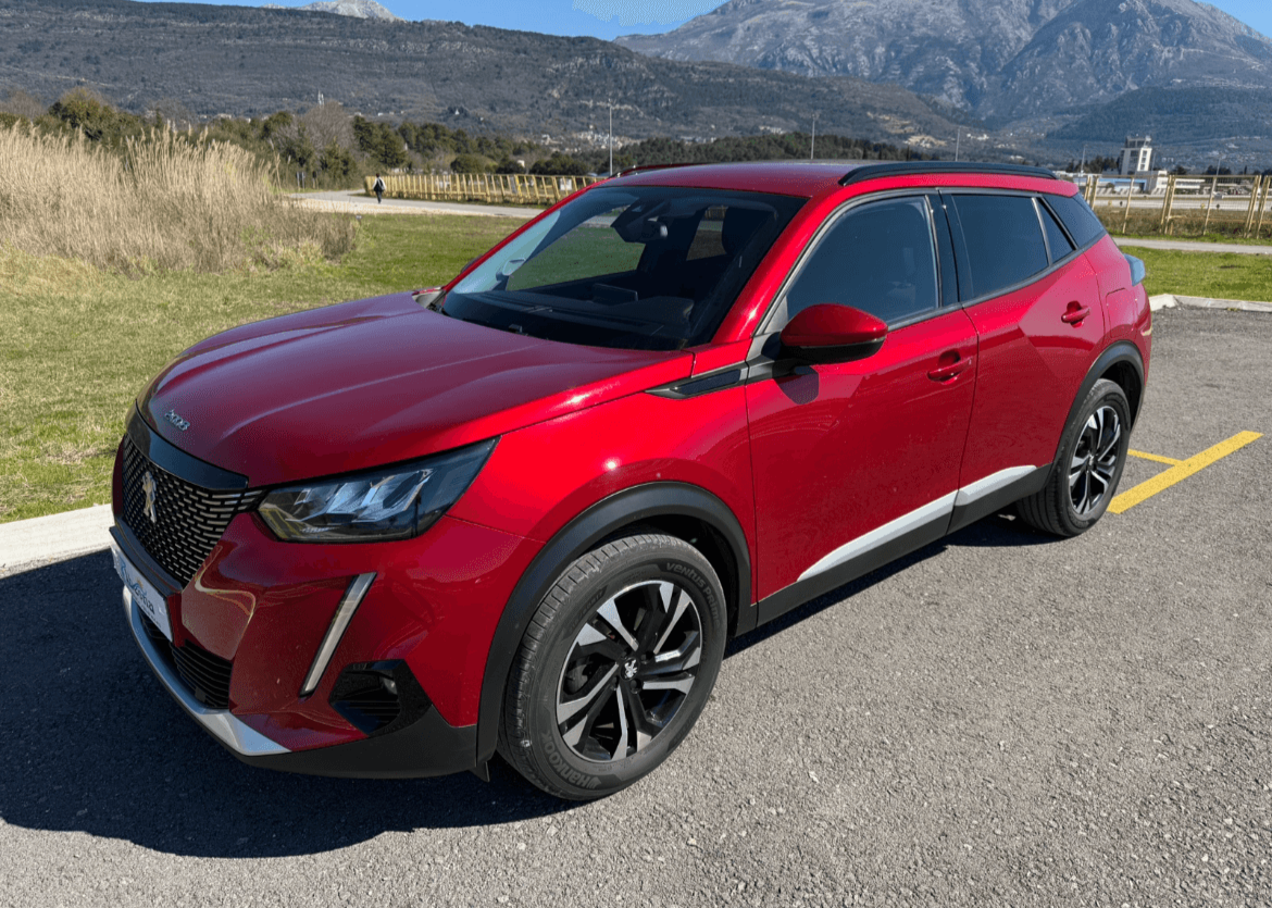 Peugoet 2008 or similar